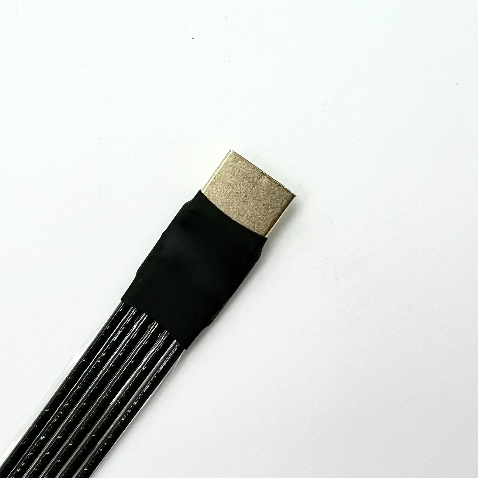 ADT Nowy 24P HDMI-2.1 Typ A-A  – Ribbon Microphone recenzja i cena